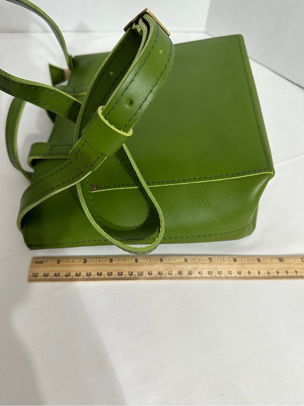 NEW Portland Leather Goods Mini Crossbody Leather Zip Top in Color Green Apple - Picture 9 of 12